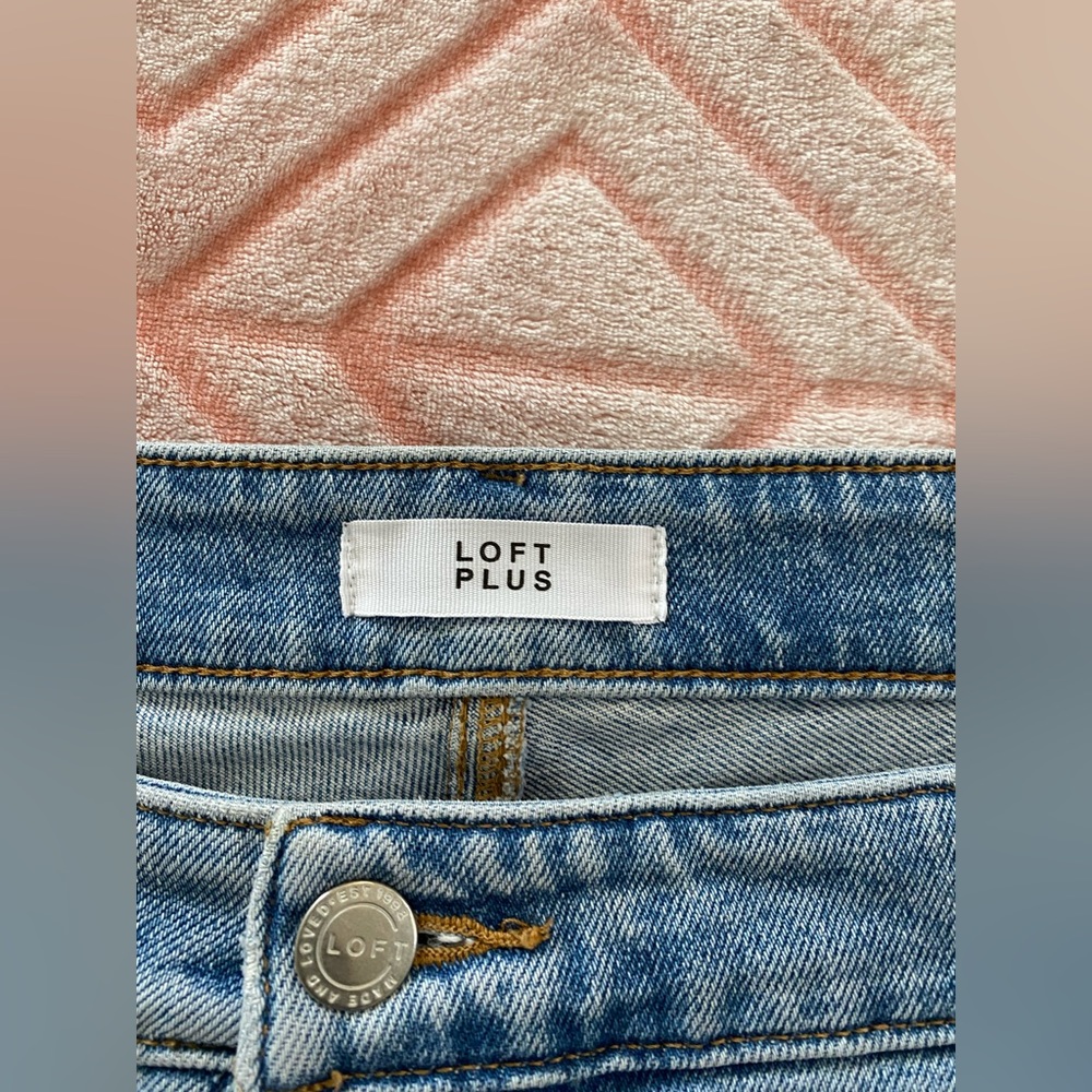 Loft Plus Size Crop Jeans - Picture 6 of 6
